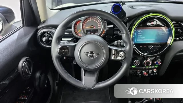 Mini Cooper 2021 Жемчужный цвет из Кореи, фото 5