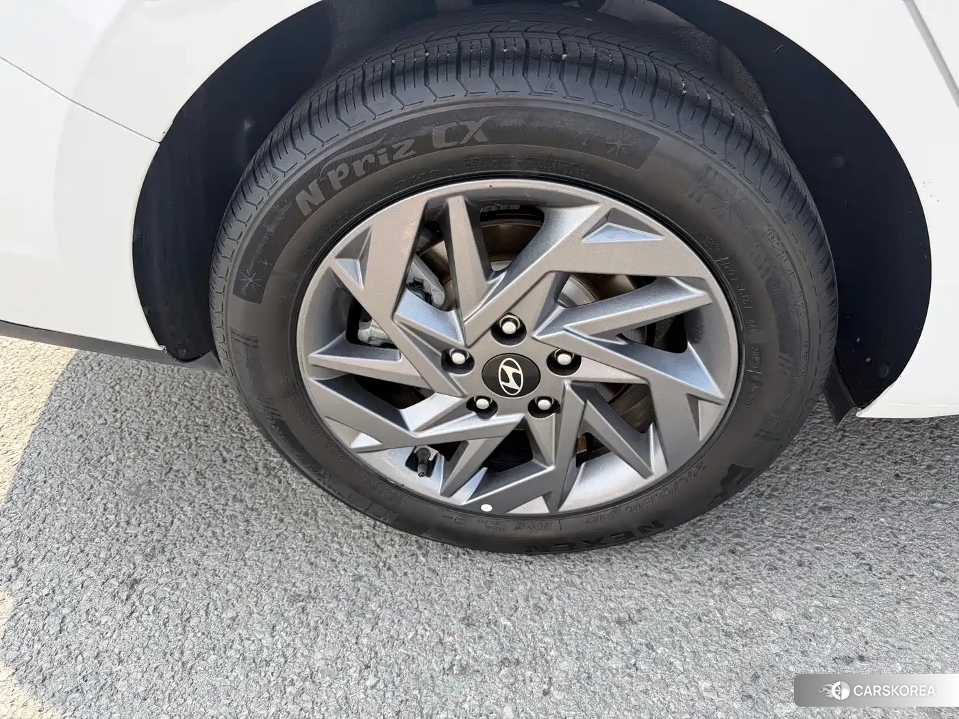 Hyundai Elantra 2024 Белый из Китая, фото 5