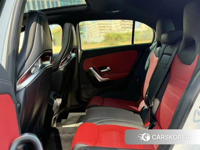 Mercedes-Benz Class A AMG (imported) 2023 Белый из Китая, фото 5