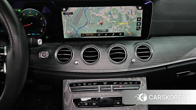 Mercedes-Benz E-Class W213 2020 Белый из Кореи, фото 5
