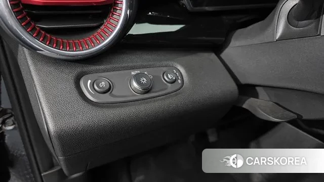 Chevrolet (GM Daewoo) Trax Crossover 2023 Черный из Кореи, фото 5