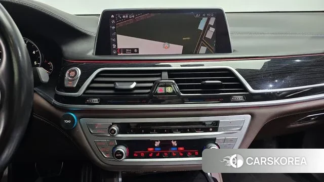 BMW 7 Series (G11) 2019 Белый из Кореи, фото 5