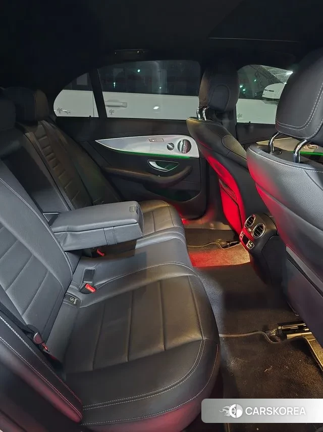 Mercedes-Benz E-Class W213 2021 Белый из Кореи, фото 5