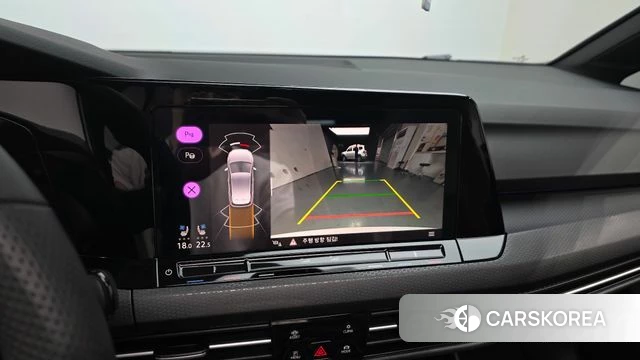 Volkswagen Golf 8th Generation 2024 Белый из Кореи, фото 5