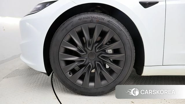 Tesla Model 3 2024 Белый из Кореи, фото 5