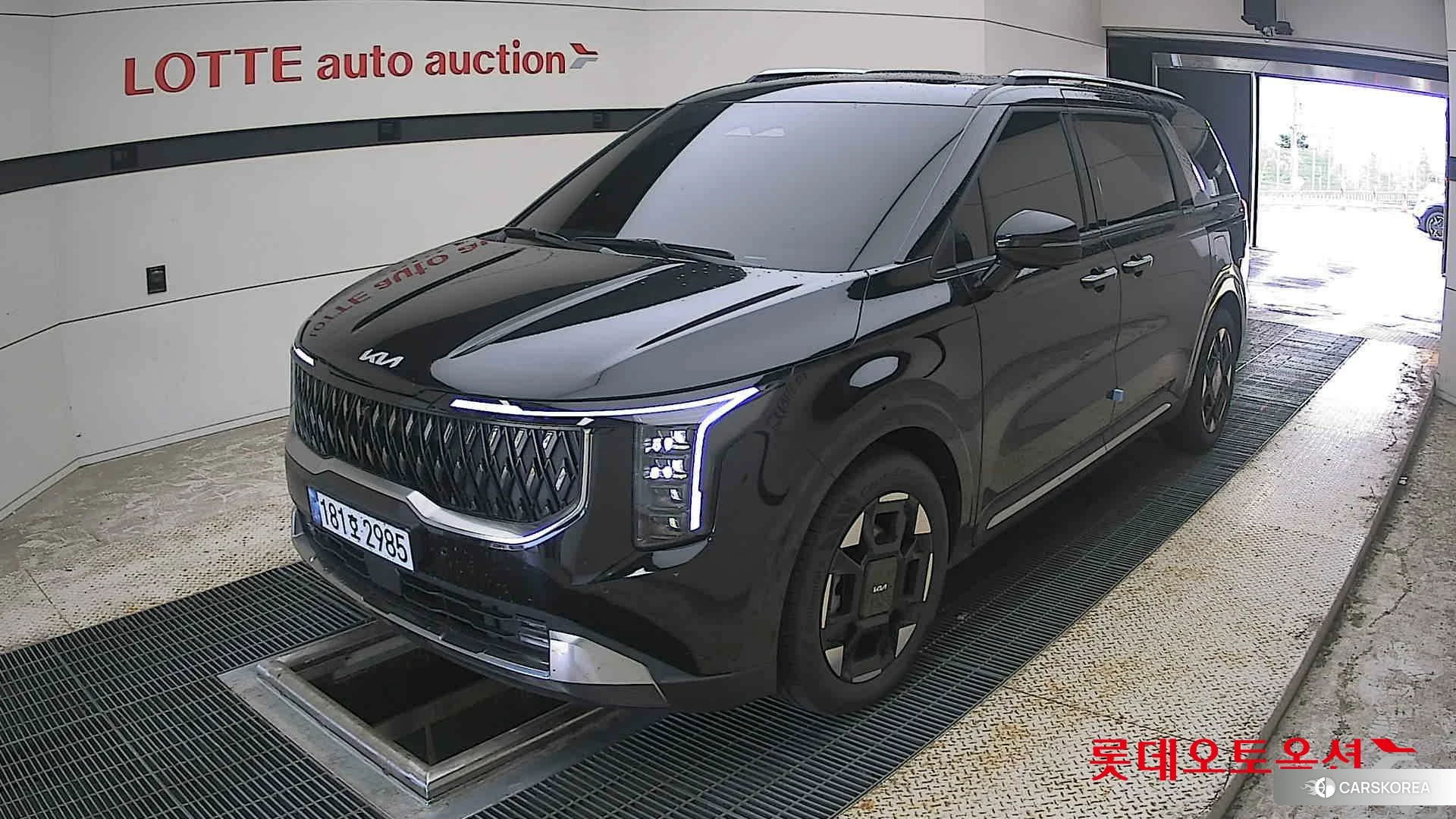 Kia Carnival Hybrid 2025 Aurora Black Pearl из Кореи, фото 5