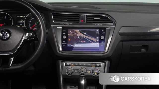 Volkswagen Tiguan second Generation 2018 Черный из Кореи, фото 5