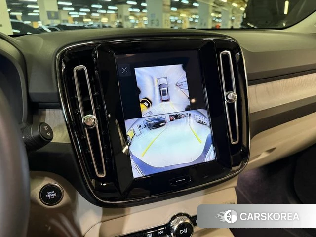 Volvo XC40 2024 Белый из Кореи, фото 5