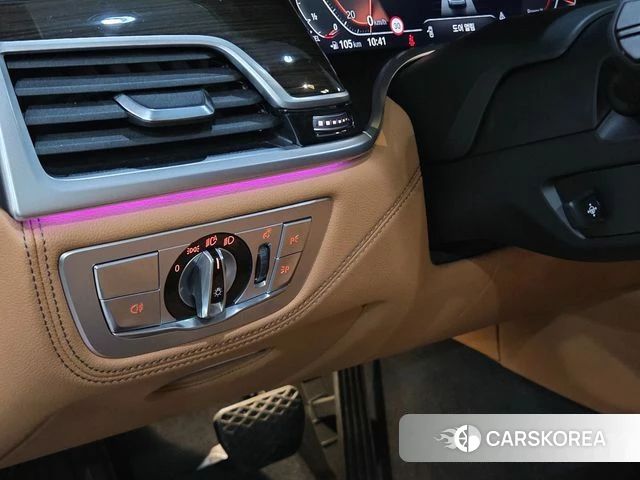 BMW 7 Series (G11) 2022 Черный из Кореи, фото 5