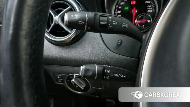 Mercedes-Benz GLA-Class X156 2018 Черный из Кореи, фото 5