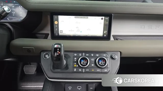 Land Rover Defender (L663) 2021 Серый из Кореи, фото 5