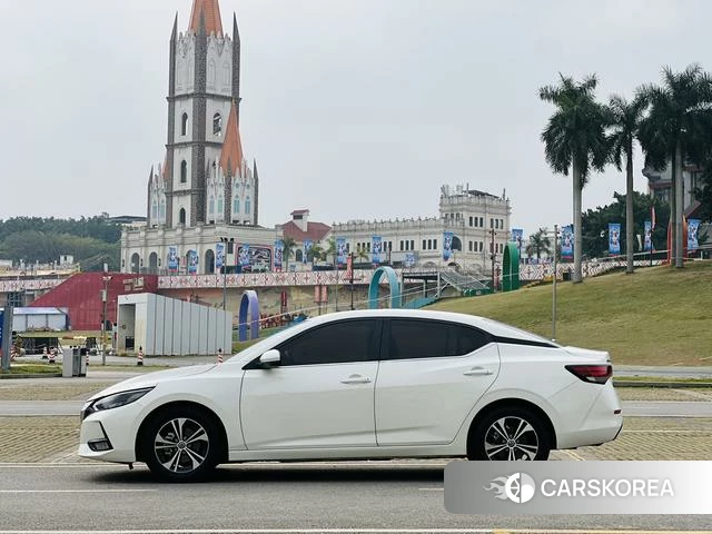 Nissan Xuan Yi 2023 Белый из Китая, фото 5