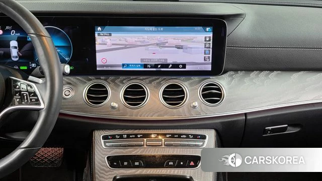 Mercedes-Benz E-Class W213 2023 Черный из Кореи, фото 5