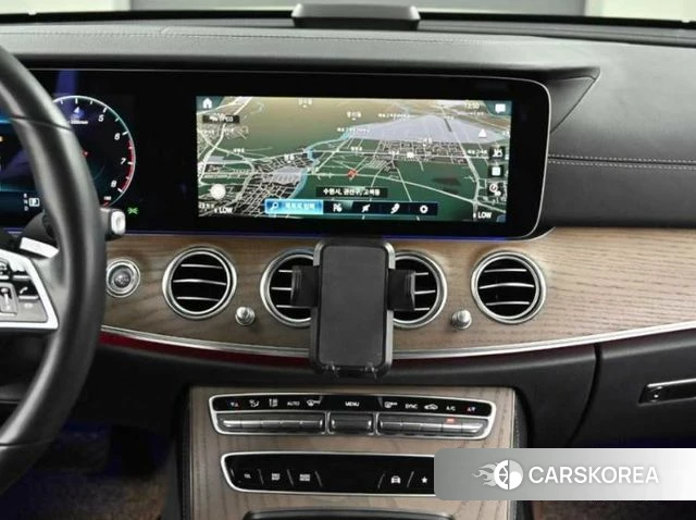 Mercedes-Benz E-Class W213 2022 Белый из Кореи, фото 5