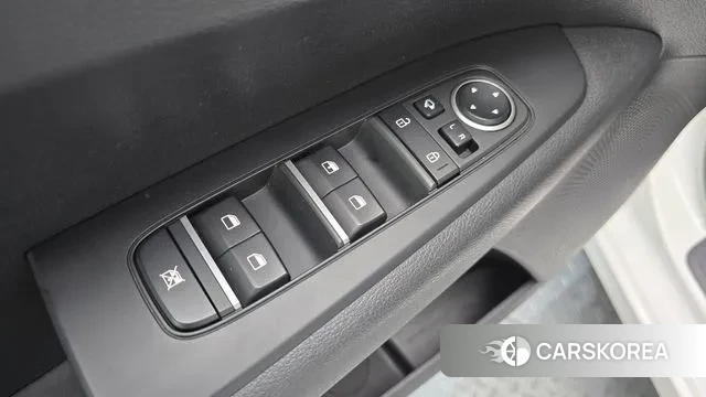 Kia The New K3 2nd generation 2021 Белый из Кореи, фото 5