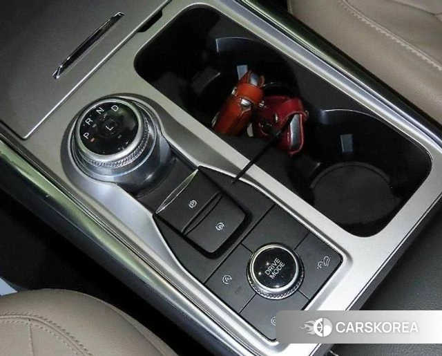 Ford Explorer 6th Generation 2021 Белый из Кореи, фото 5