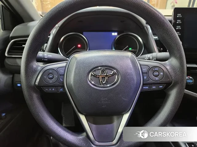 Toyota Camry (XV70) 2023 Серый из Кореи, фото 5