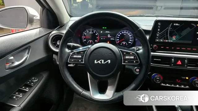 Kia The New K3 2nd generation 2022 Белый из Кореи, фото 5