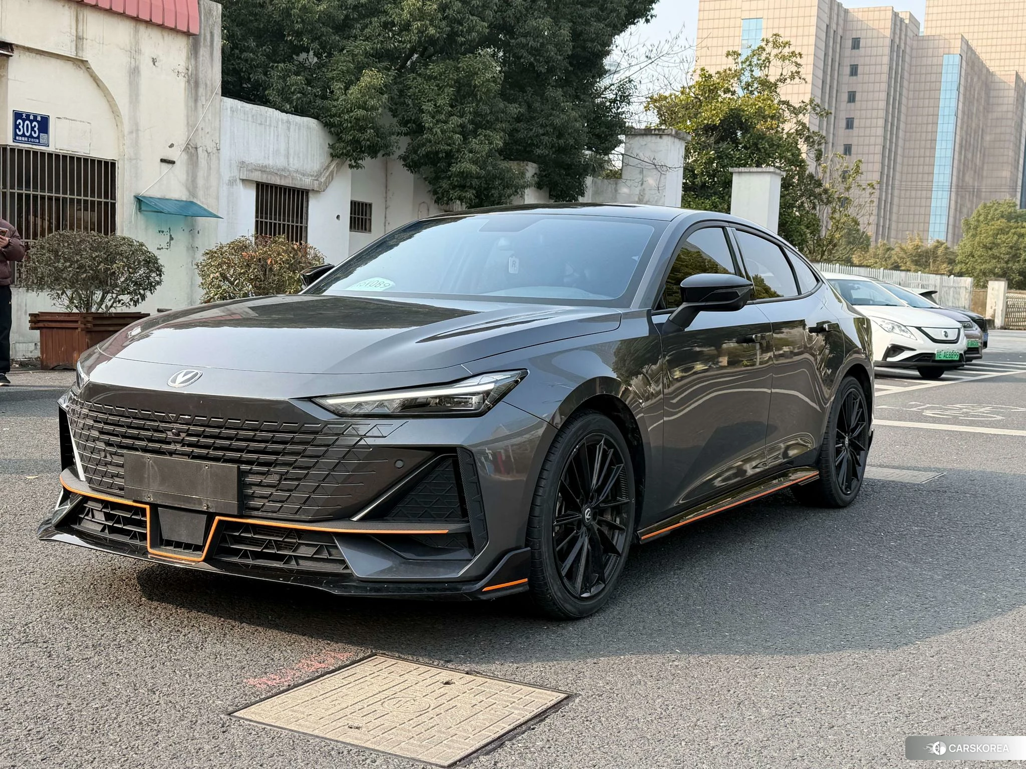 Chang'an UNI-V 2022 Темно-серый из Китая, фото 5