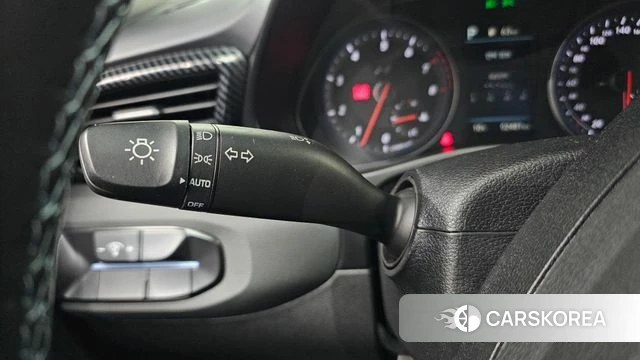 Hyundai Veloster (JS) 2021 Светло-серебряный цвет из Кореи, фото 5