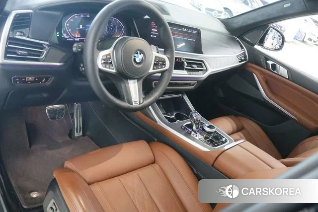 BMW X7 2022 Черный из Китая, фото 5
