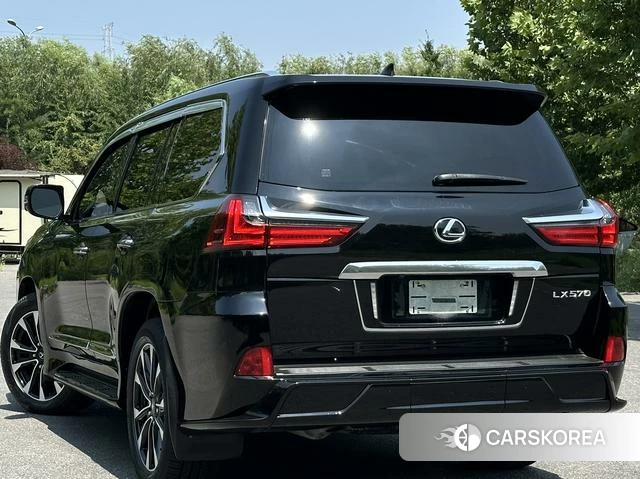 Lexus LX 2022 Черный из Китая, фото 5