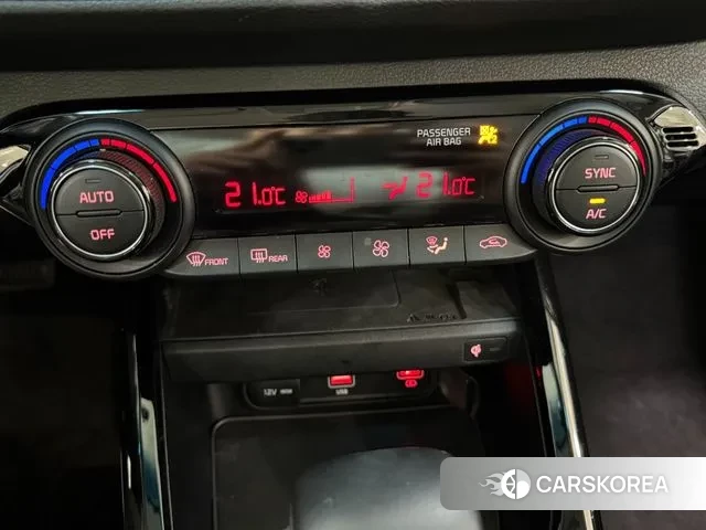 Kia The New K3 2nd generation 2021 Белый из Кореи, фото 5