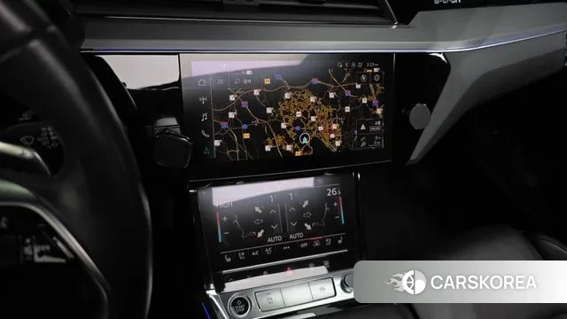 Audi e-Tron 2021 Черный из Кореи, фото 5