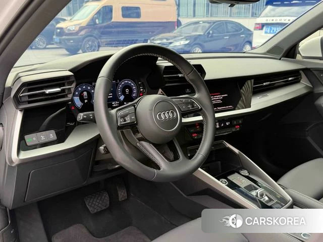 Audi A3 2023 Белый из Китая, фото 5