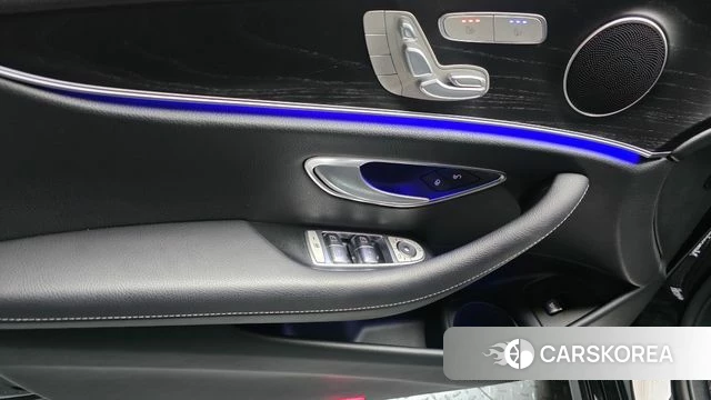 Mercedes-Benz E-Class W213 2022 Черный из Кореи, фото 5
