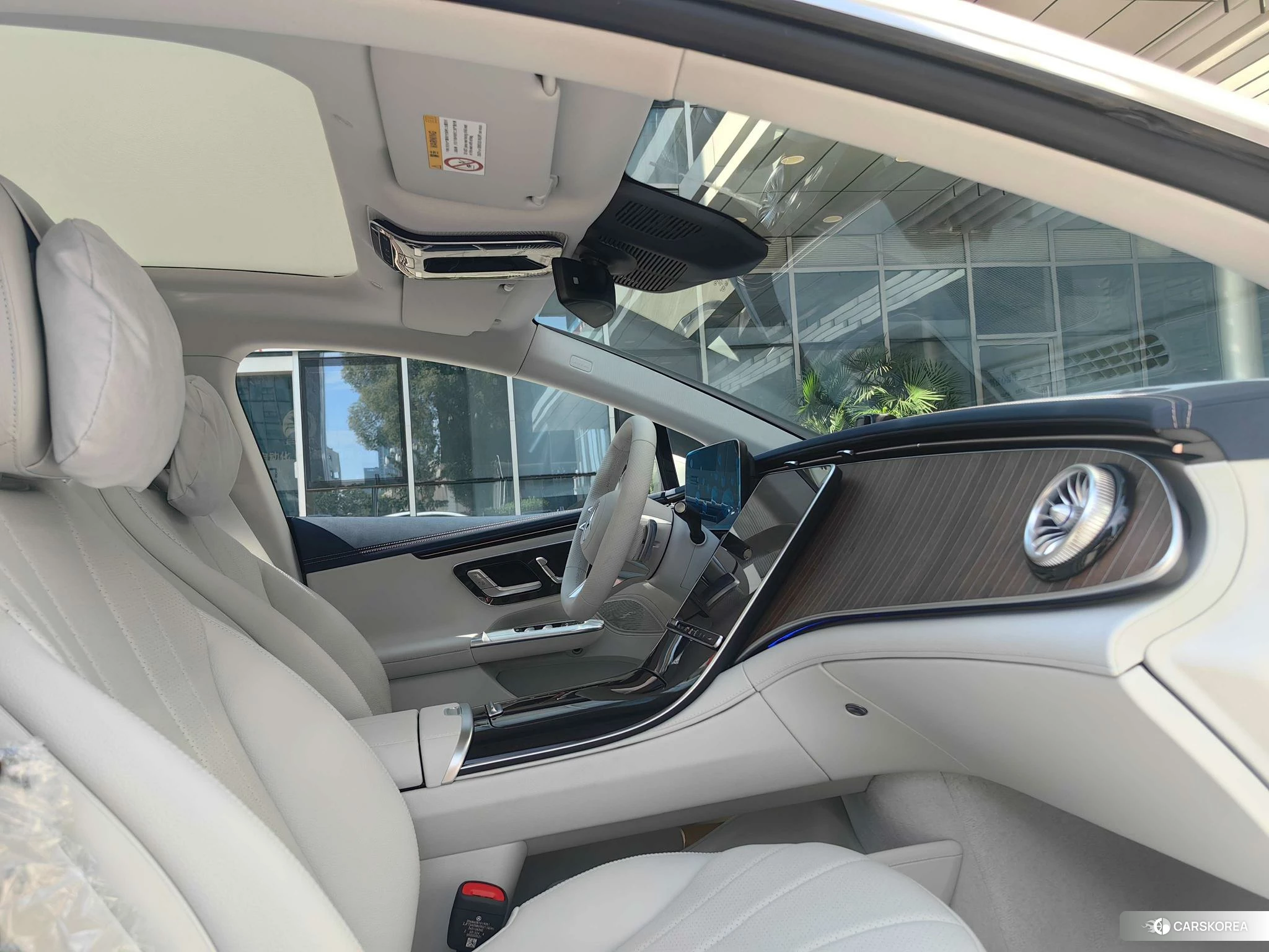 Mercedes-Benz EQE 2024 Белый из Китая, фото 5