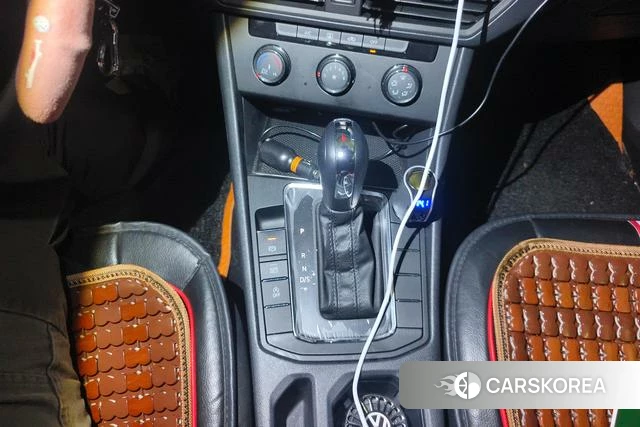 Volkswagen Bora 2022 Белый из Китая, фото 5