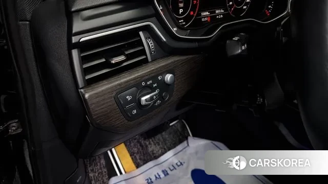 Audi A4 (B9) 2019 Черный из Кореи, фото 5