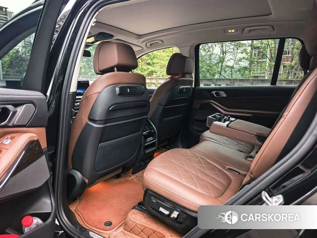 BMW X7 2023 Черный из Китая, фото 5