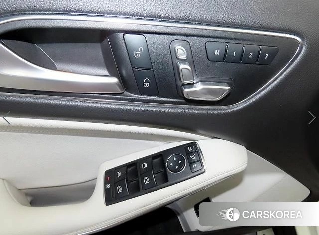 Mercedes-Benz GLA-Class X156 2019 Белый из Кореи, фото 5
