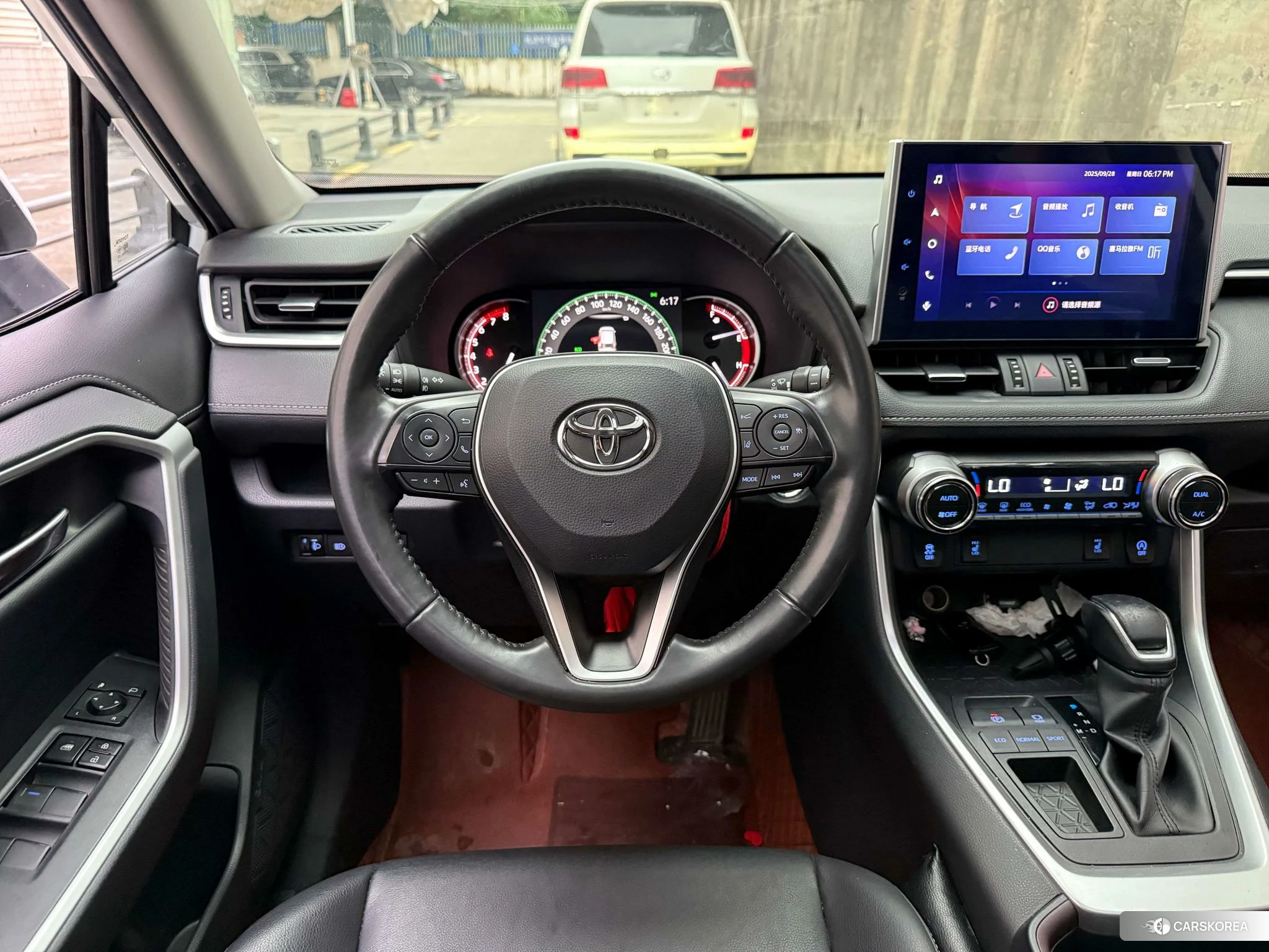 Toyota RAV4 2021 Белый из Китая, фото 5