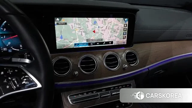 Mercedes-Benz E-Class W213 2021 Белый из Кореи, фото 5