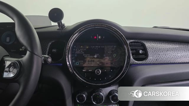 Mini Cooper Electric 2023 Серебряный из Кореи, фото 5