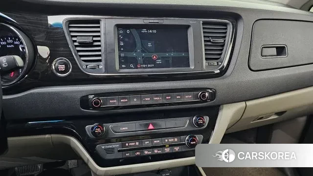 Kia The New Carnival 2020 Серебряный из Кореи, фото 5