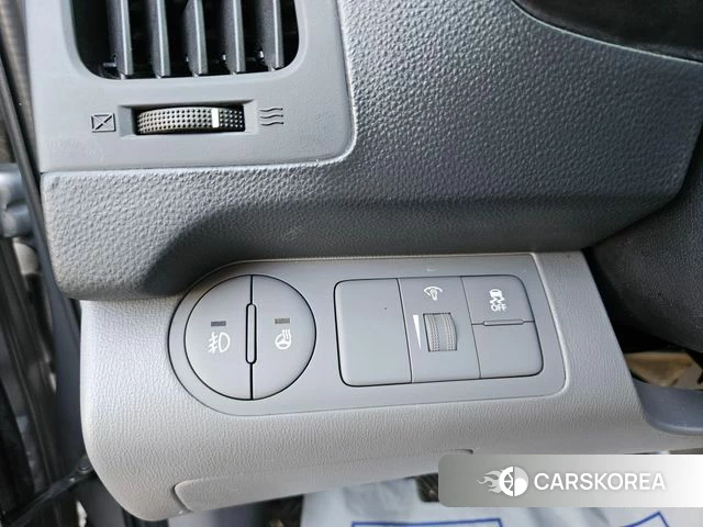 Hyundai The New Grand Starex 2021 Серебристо-серый из Кореи, фото 5