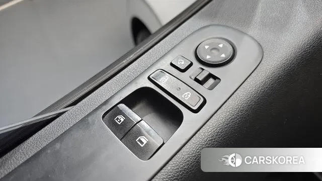 Hyundai Staria 2022 Белый из Кореи, фото 5