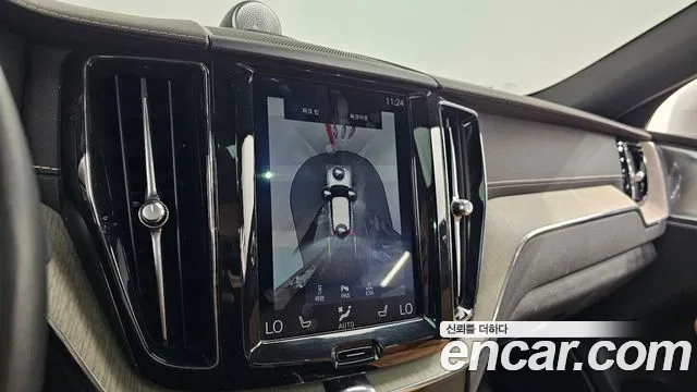 Volvo XC60 second Generation 2018 Белый из Кореи, фото 5