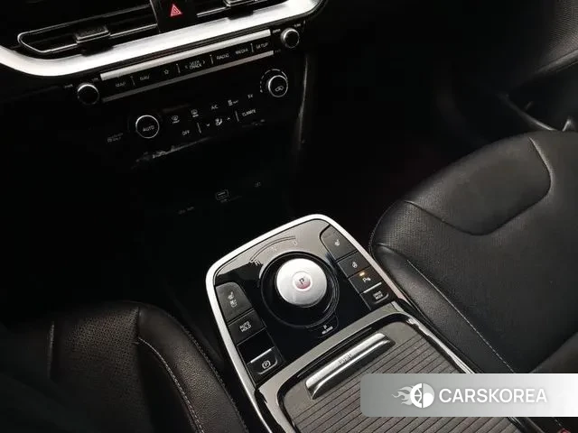 Kia Niro Plus 2022 Серебряный из Кореи, фото 5