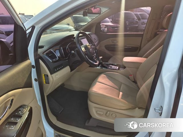 Kia The New Carnival 2019 Белый из Кореи, фото 5