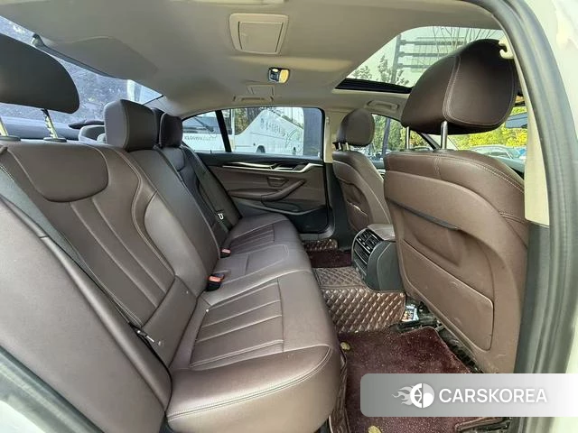 BMW 5 series 2019 Белый из Китая, фото 5