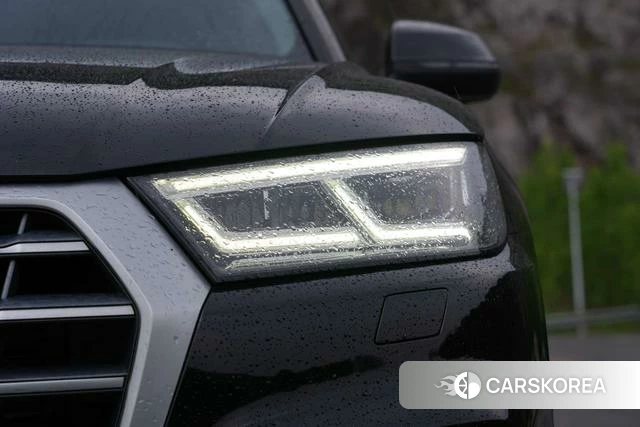 Audi Q5L 2021 Черный из Китая, фото 5