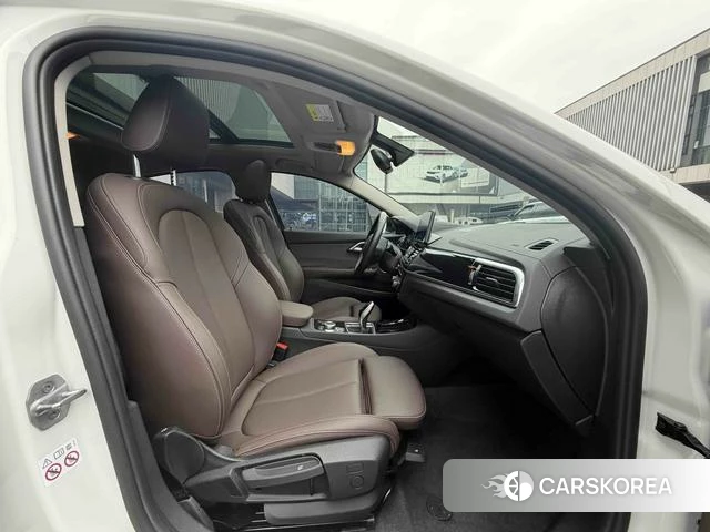 BMW 1 series 2023 Белый из Китая, фото 5
