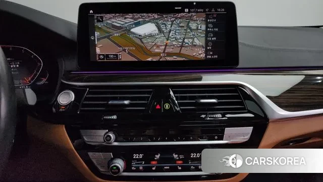 BMW 5 Series (G30) 2021 Черный из Кореи, фото 5