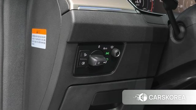 Volkswagen Arteon 2019 Белый из Кореи, фото 5