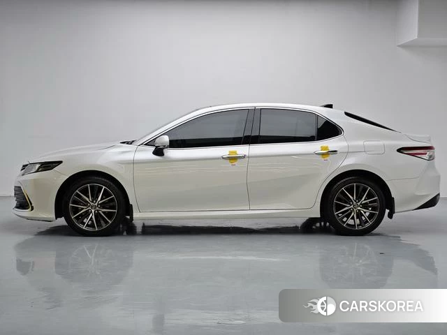 Toyota Camry 2022 Белый из Китая, фото 5